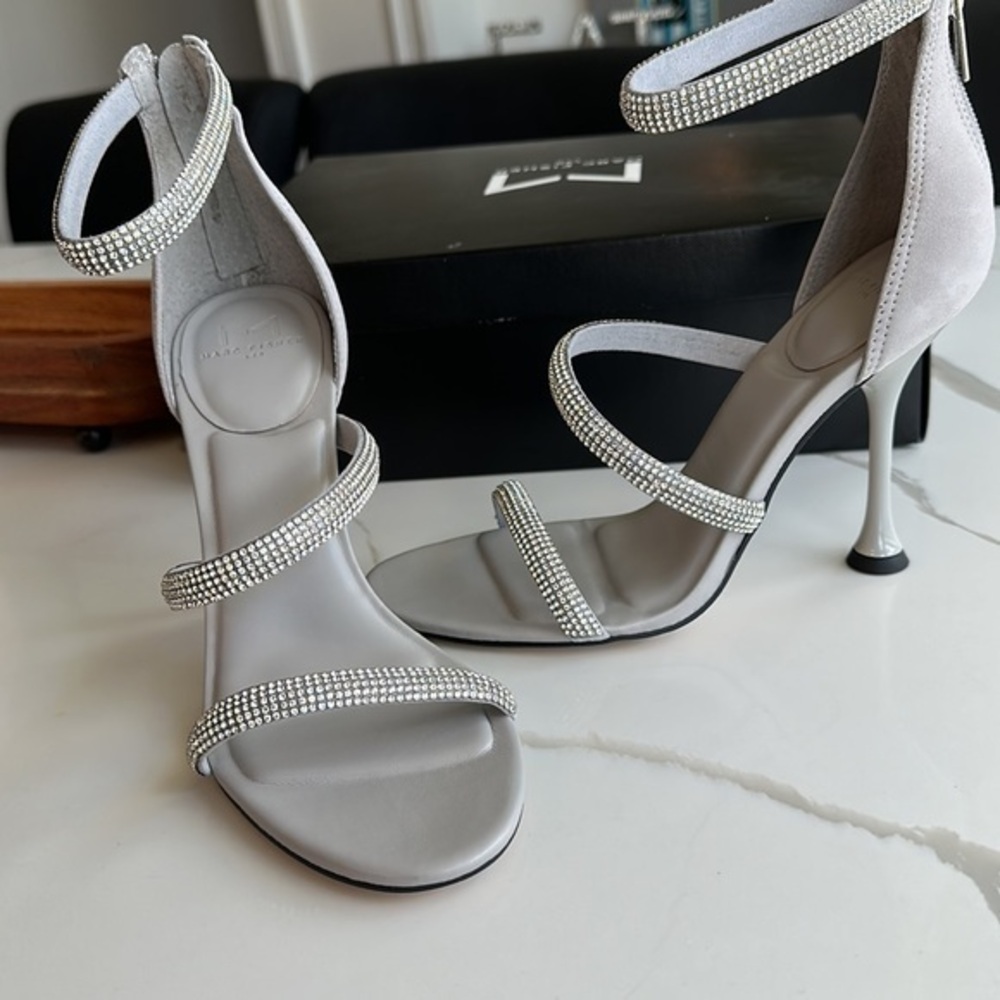 Marc fisher sandal